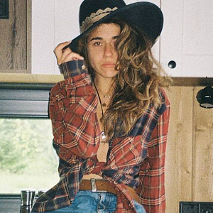 САША МАСЛОВА