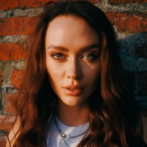 ЕКАТЕРИНА БЕЛОУСОВА